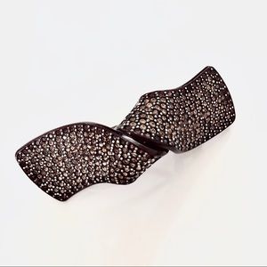 ✨SOLD✨Beautiful crystal hair clip!
